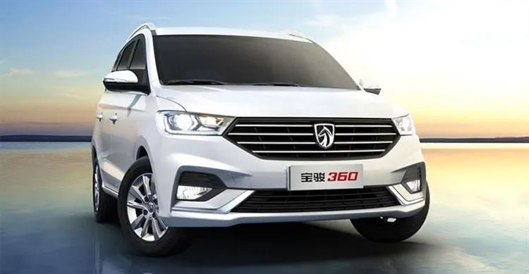 Baojun 360 2018 – un nuovo furgone compatto cinese