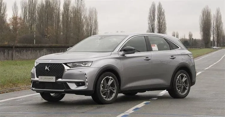 DS 7 Crusader elektronisk form 4×4 2019 – topphybridversion av DS 7 Crusader