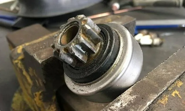 Huolto Bendix-käynnistin BMW E46:ssa