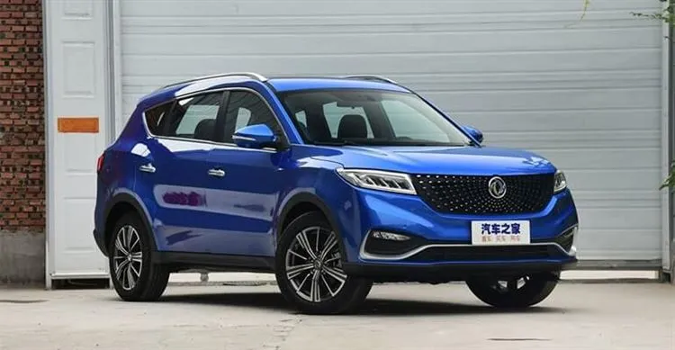 Dongfeng 580 2019 pro – Chinese crossover with a huge display in the cabin