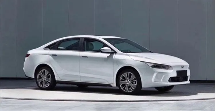 Geely GE11 2019 on Tesla Model 3:n kiinalainen kilpailija