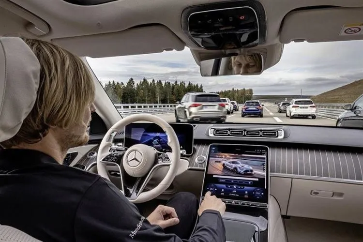 Daimler has certified the world’s first production Level 3 autopilot, but there are nuances