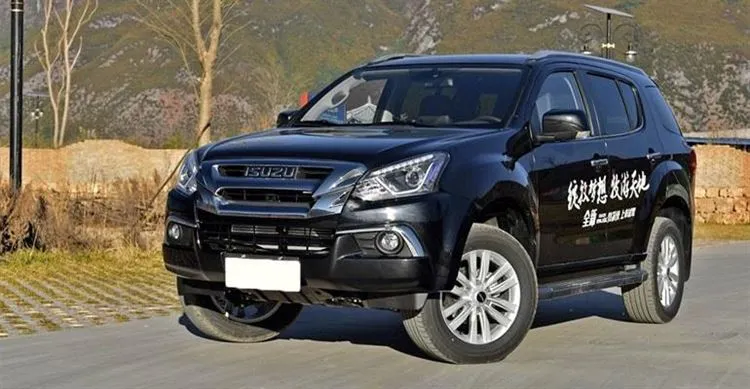 2018 Isuzu Mu-X SUV bekommt neues Interieur