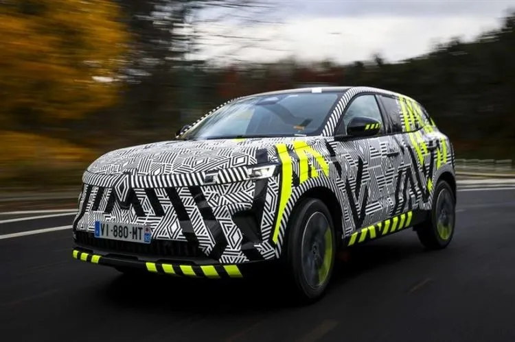 Crossover Renault Austral, der Kadjar ersetzen wird: neue Fotos und Details