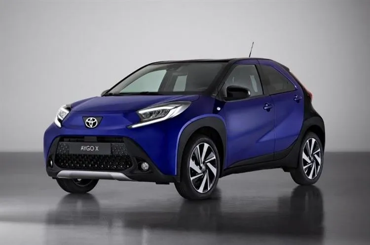 Uus Toyota Aygo: nüüd “crossover”, suurem, kuid sama mootoriga