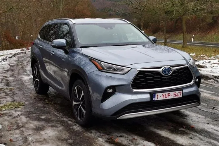 Nouveau Toyota Highlander : un loup déguisé en voiture