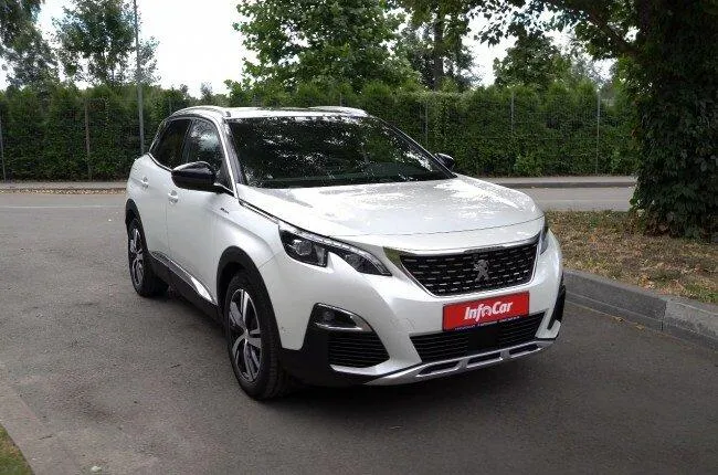 Peugeot 3008 Hybrid4: unerwartet schnell