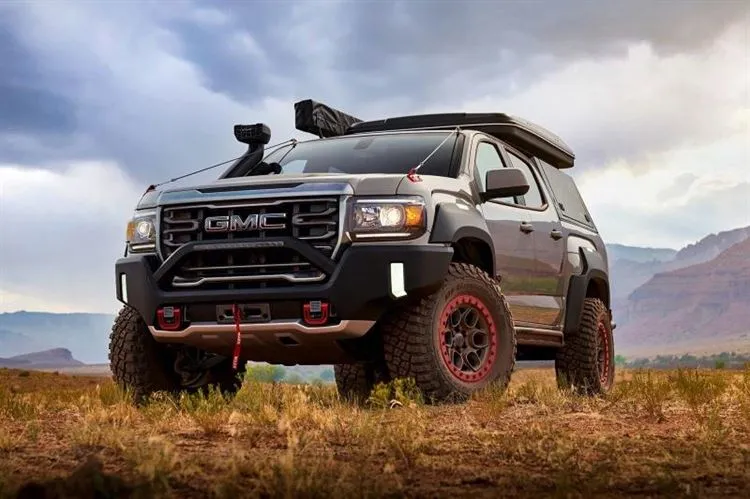Metsien ja vuorten halki: GMC Canyon AT4 Ovrlandx lava-auto äärimmäiseen maastoon