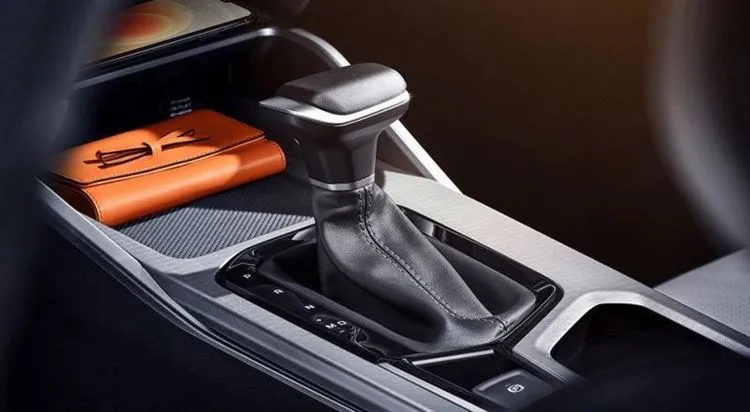 Geely Emgrand Limousine, verwandt mit Coolray SUV: Alle Versionen enthüllt