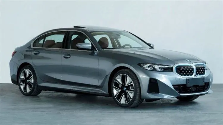 Elektrischer "treshka" BMW, es wird auch neu gestaltet: die ersten Fotos aus China