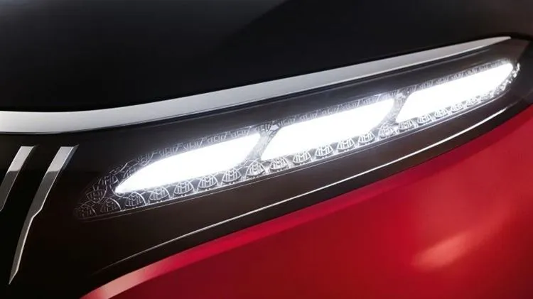 Mercedes-Maybach EQS: ungewöhnliche Proportionen, lackierter „Grill“ und abgeflachtes Lenkrad
