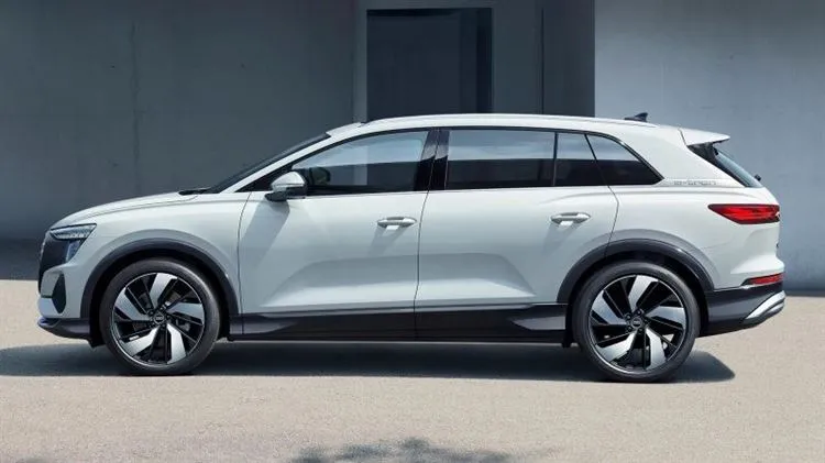 Audi Q5 e-tron: veel üks pikendatud ja kallis Hiina eksklusiivne 6-7 inimesele