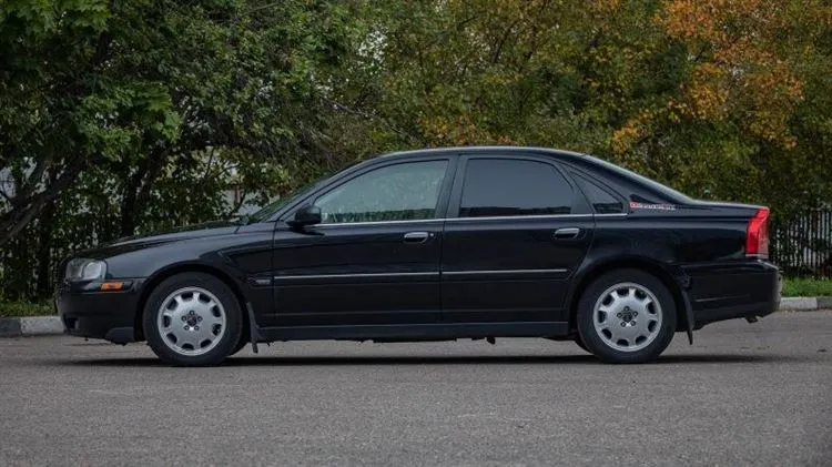 Volvo S80 I usata: ruggine della tazza pericolosa ed impianto elettrico esotico