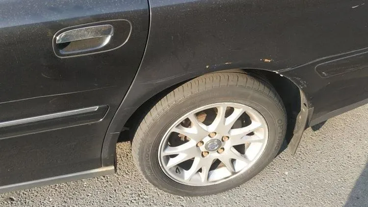 Volvo S80 I usata: ruggine della tazza pericolosa ed impianto elettrico esotico