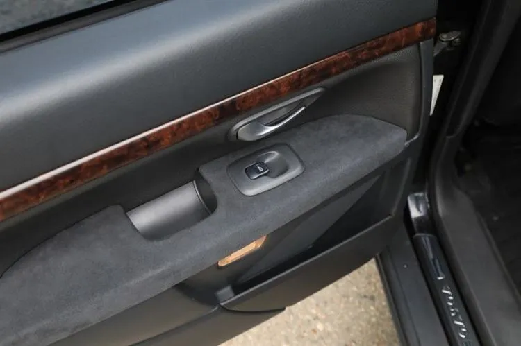 Volvo S80 I usata: ruggine della tazza pericolosa ed impianto elettrico esotico