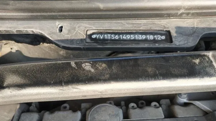 Volvo S80 I usata: ruggine della tazza pericolosa ed impianto elettrico esotico