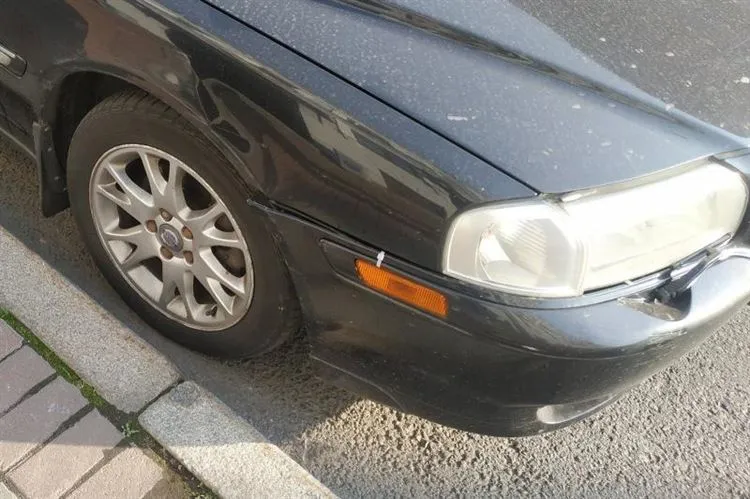 Volvo S80 I usata: ruggine della tazza pericolosa ed impianto elettrico esotico