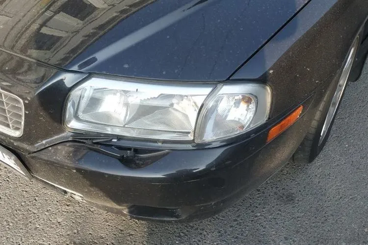Volvo S80 I usata: ruggine della tazza pericolosa ed impianto elettrico esotico