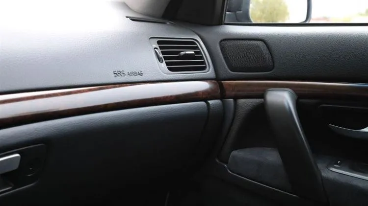 Volvo S80 I usata: ruggine della tazza pericolosa ed impianto elettrico esotico