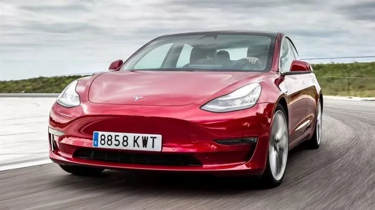 Euroopa autoturg novembris: Renault Clio asus juhtima, VW Golf — 35. koht!