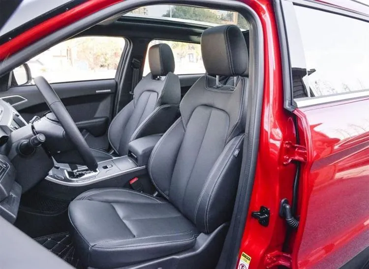 Landwind X7 vuonna 2018 – Range Rover Evoque -kloonipäivitys