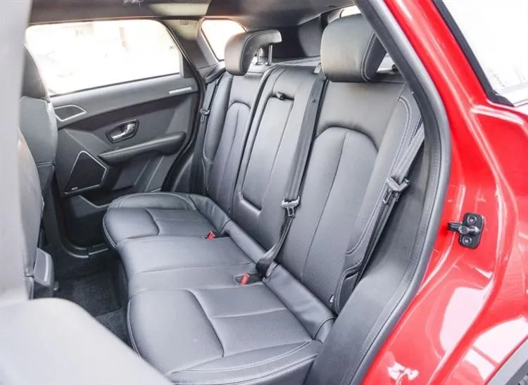 Landwind X7 vuonna 2018 – Range Rover Evoque -kloonipäivitys