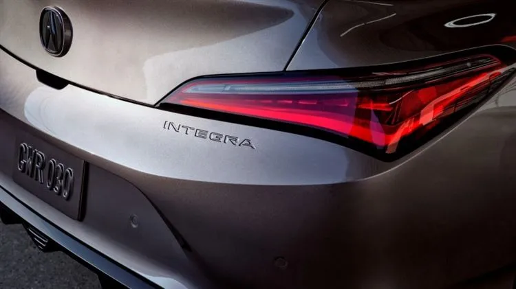 Dettagli sulla nuova Acura Integra: il motore è della Honda Civic Si, ma con un CVT nella “base”