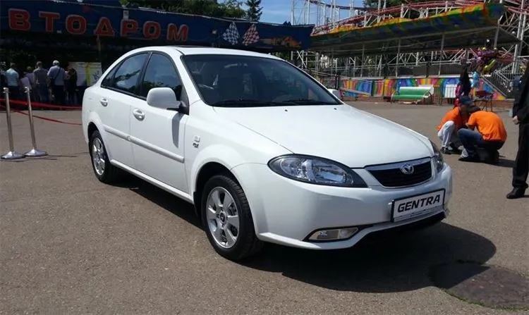 Zmieniono Daewoo - zastąpiono nazwę Lacetti