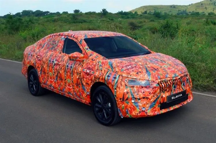 Skoda przygotowuje zamiennik starego Rapida: nowe zdjęcie sedana Slavia