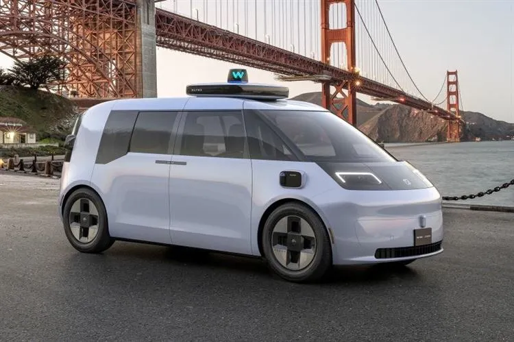 Taxi ohne Taxifahrer: Geely und Google haben gemeinsam einen unbemannten Kompaktvan entwickelt