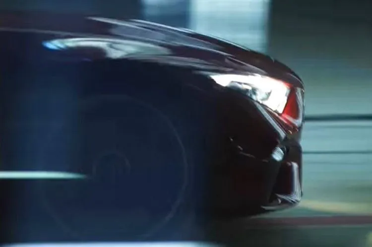 On the eve of the premiere: a new teaser of the sports car Mercedes-AMG SL